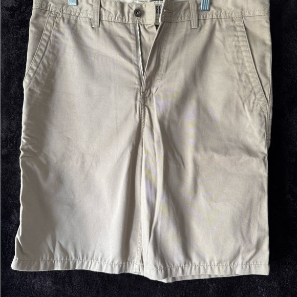 Freeworld Men's Tan Shorts 33 - Picture 1 of 4